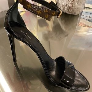 Louis Vuitton 4.25” heel black patent sandal